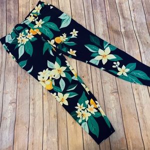 4/$20 Old Navy Pant Size8